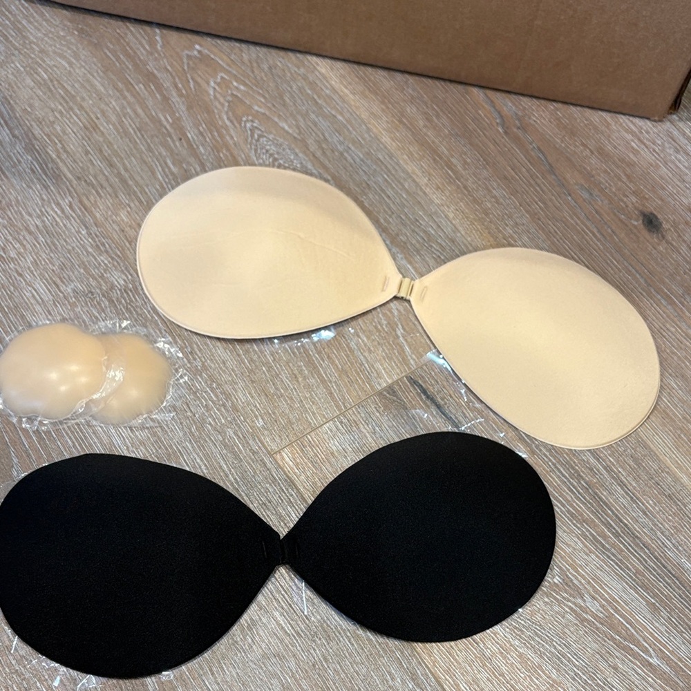 Adhesive Backless Strapless Bra - Black & Nude sizes D and E cups